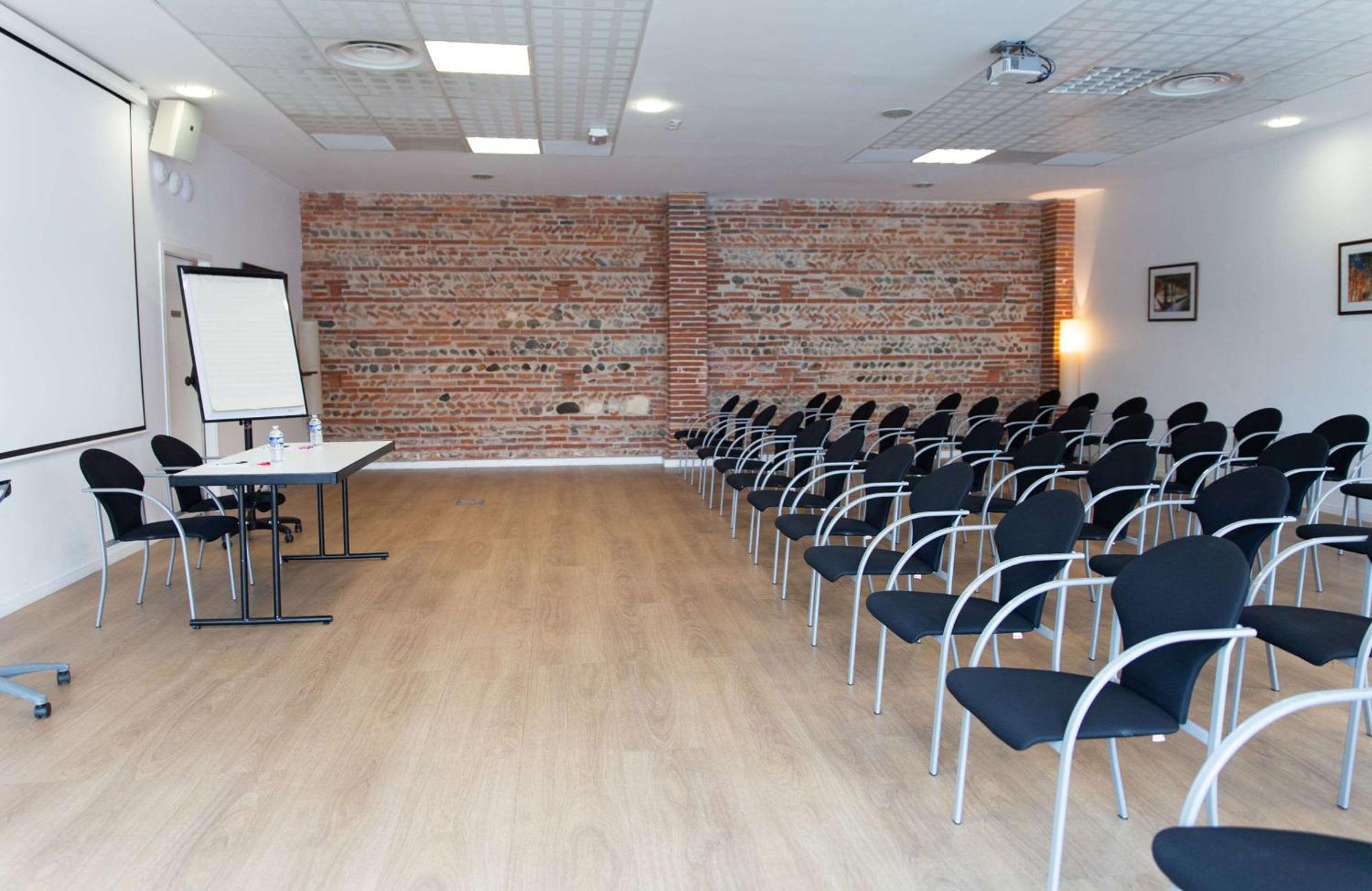 Clarion Aparthotel Toulouse Le Parc De L'Escale Екстериор снимка